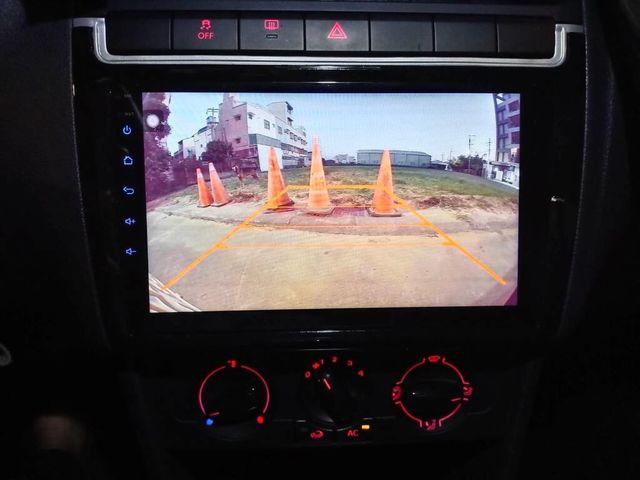 VOLKSWAGEN福斯 POLO  第9張相片