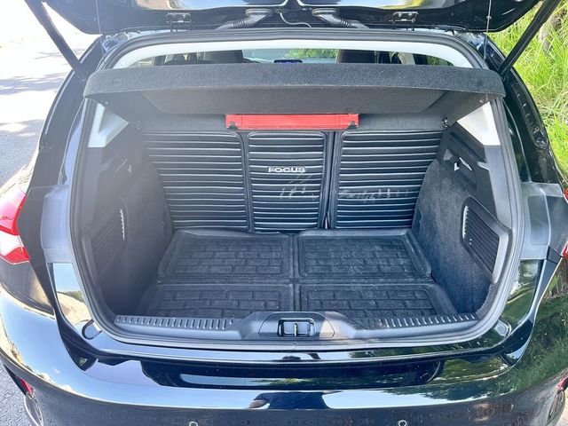 FORD福特 FOCUS ACTIVE  第6張相片