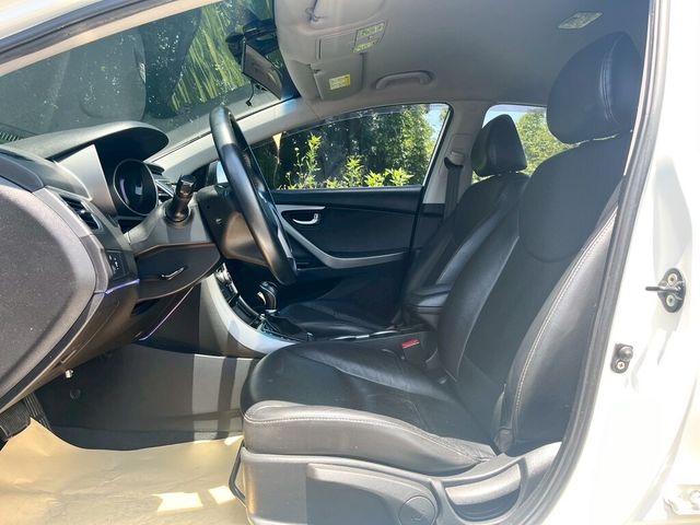 HYUNDAI現代 ELANTRA  第9張相片