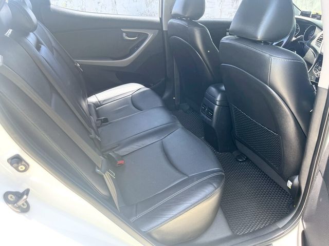HYUNDAI現代 ELANTRA  第11張相片