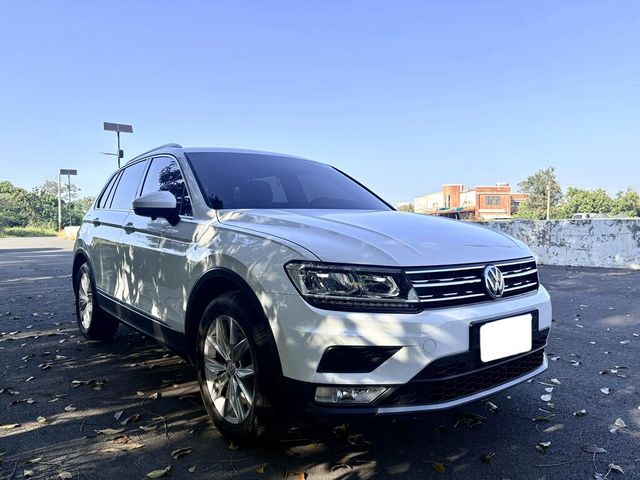 VOLKSWAGEN福斯 TIGUAN  第2張相片
