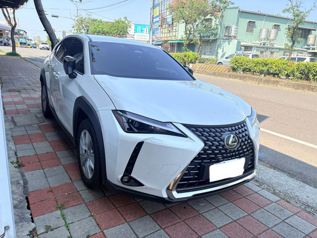 LEXUS凌志 UX300H  第1張相片