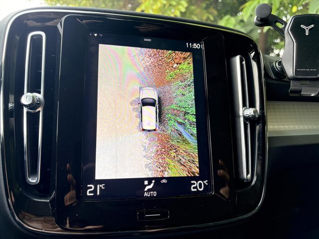 VOLVO富豪 XC40  第12張相片