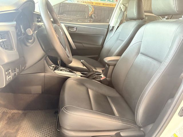 TOYOTA豐田 ALTIS  第5張相片