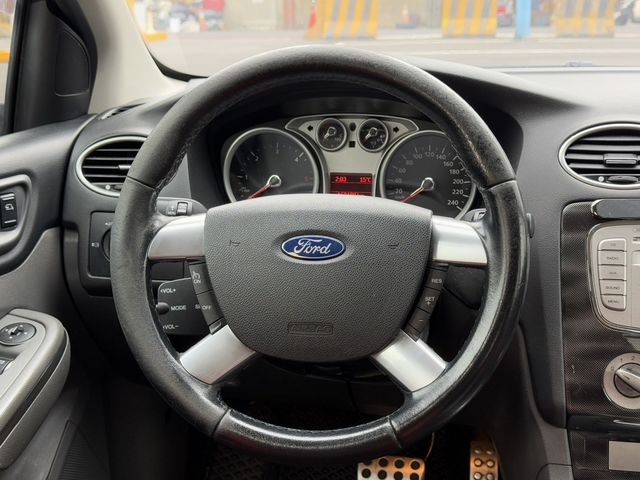 FORD福特 FOCUS  第10張相片