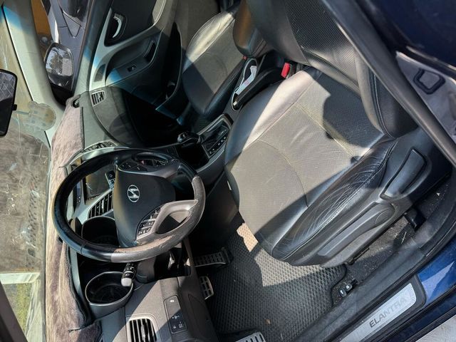 HYUNDAI現代 ELANTRA  第5張相片