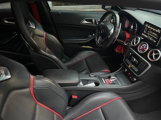 M-BENZ賓士 GLA45 AMG  第6張相片