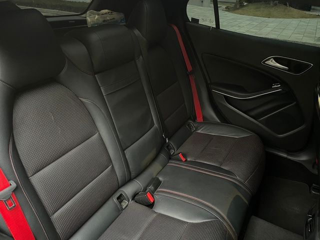 M-BENZ賓士 GLA45 AMG  第8張相片