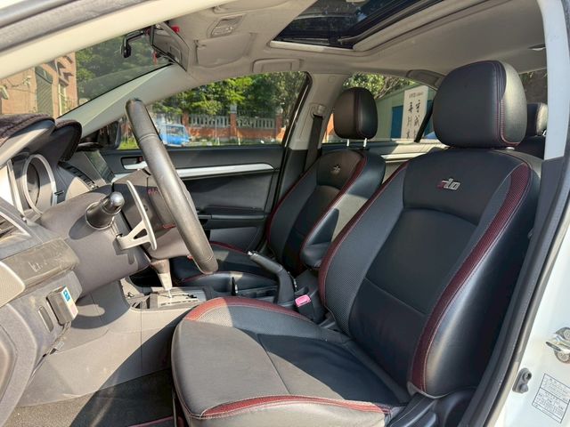 MITSUBISHI三菱 LANCER IO  第14張相片