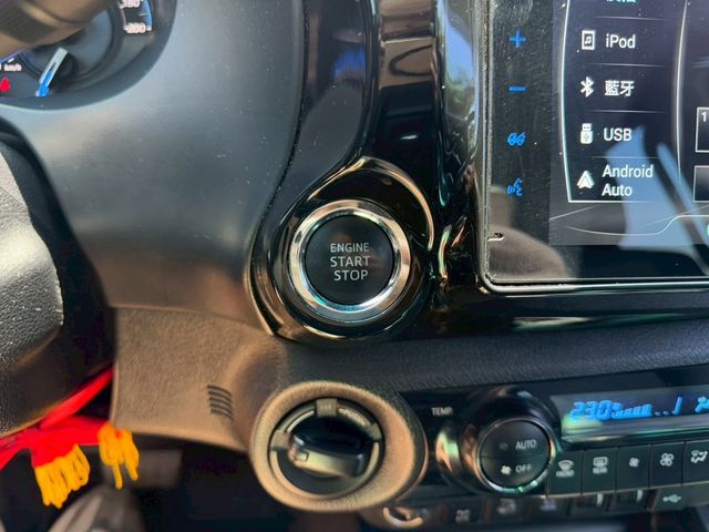 TOYOTA豐田 HILUX  第8張相片