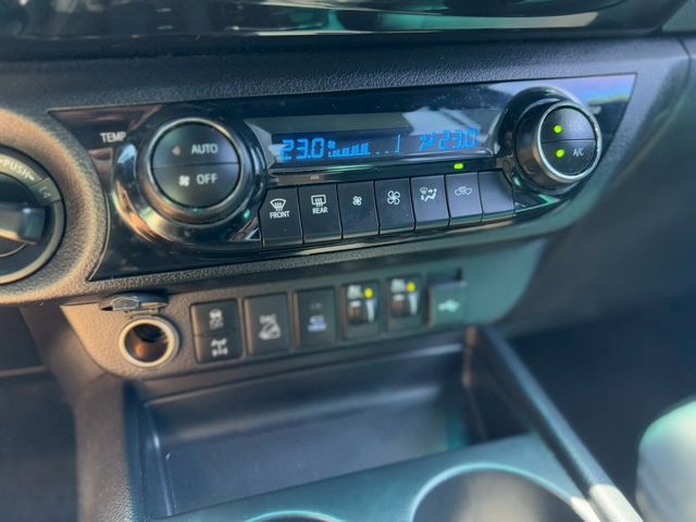 TOYOTA豐田 HILUX  第9張相片