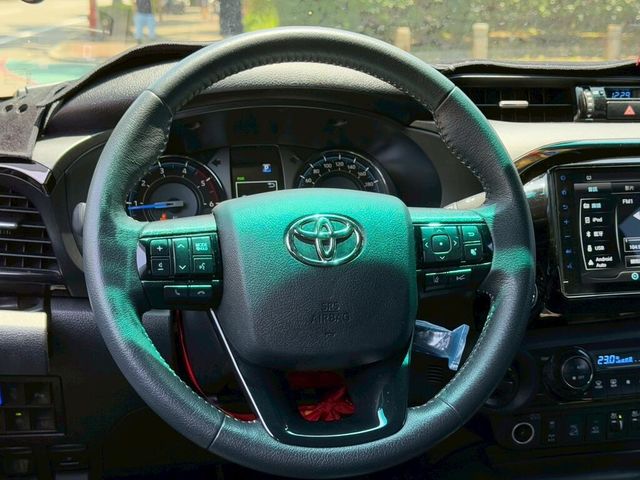 TOYOTA豐田 HILUX  第14張相片