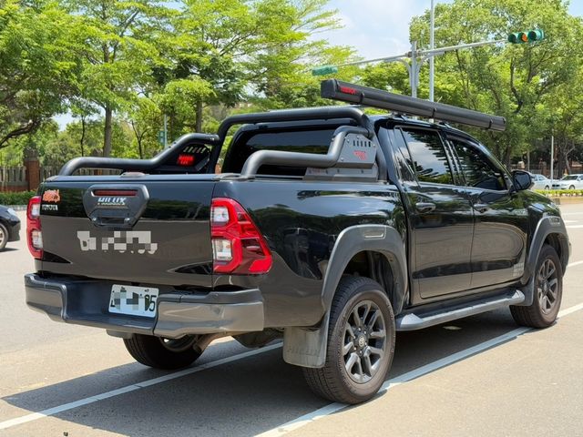 TOYOTA豐田 HILUX  第18張相片