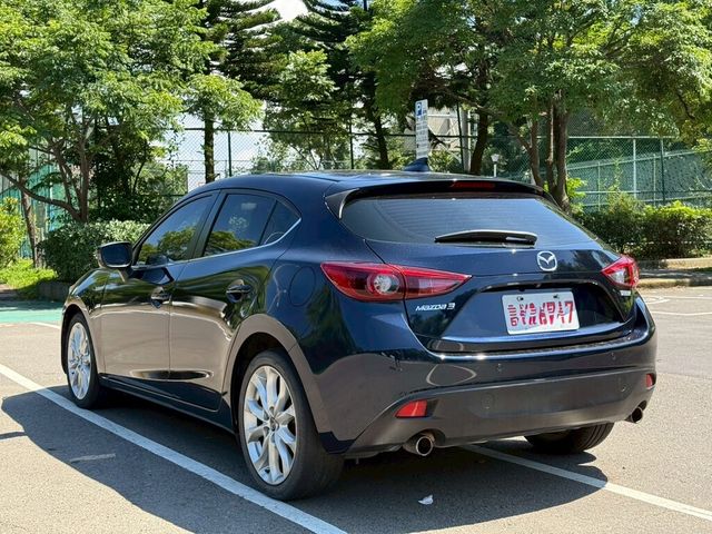 MAZDA馬自達 MAZDA 3  第2張相片
