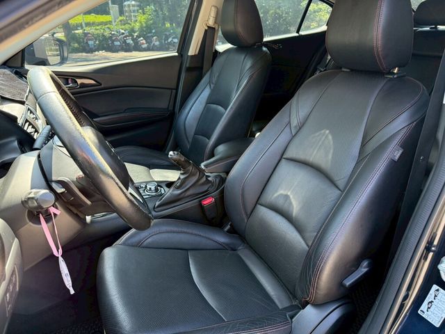 MAZDA馬自達 MAZDA 3  第15張相片