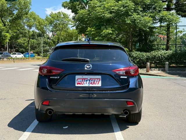 MAZDA馬自達 MAZDA 3  第17張相片
