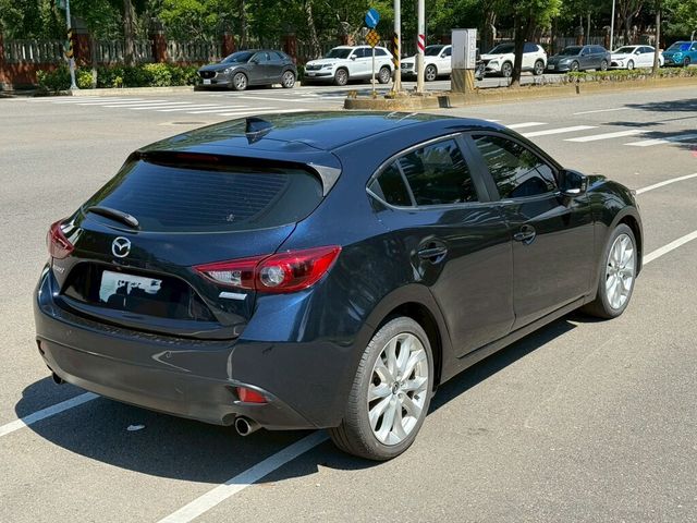 MAZDA馬自達 MAZDA 3  第18張相片