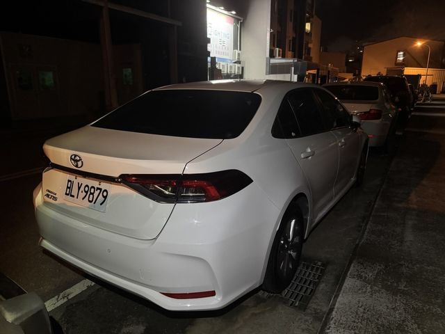 TOYOTA豐田 ALTIS  第3張相片