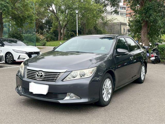 TOYOTA豐田 CAMRY  第2張相片