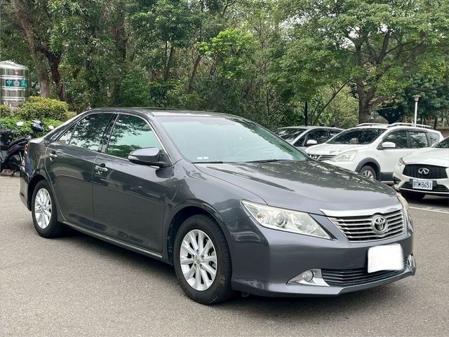 TOYOTA豐田 CAMRY  第3張相片