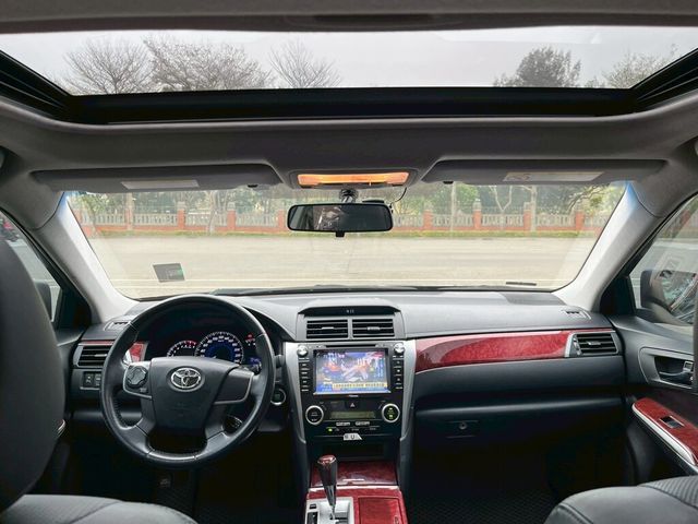 TOYOTA豐田 CAMRY  第9張相片