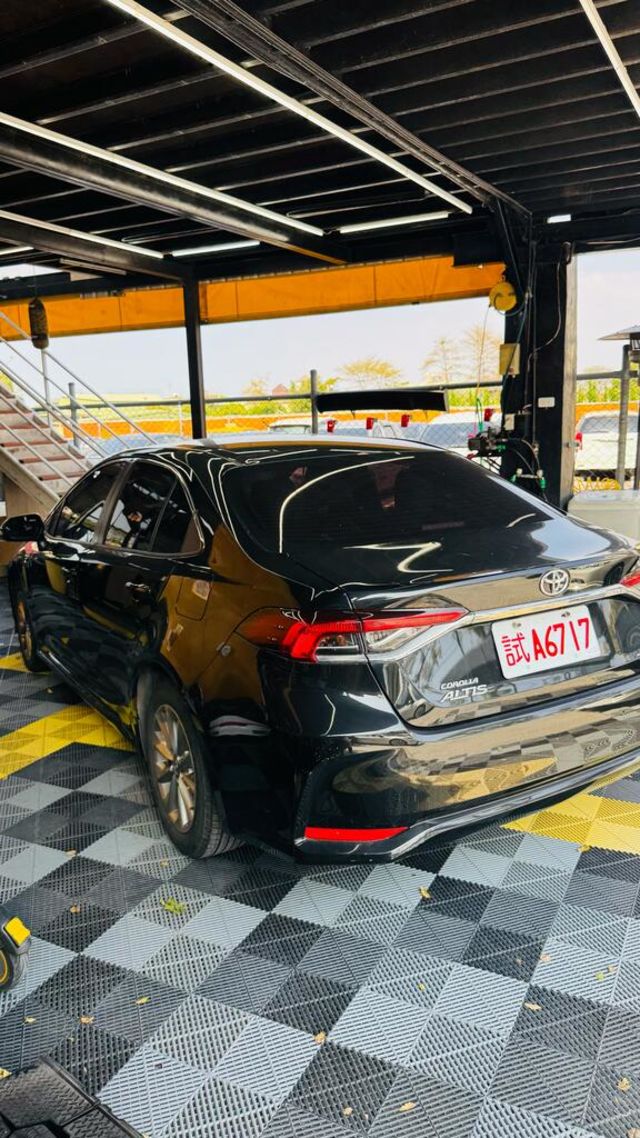 TOYOTA豐田 ALTIS  第2張相片