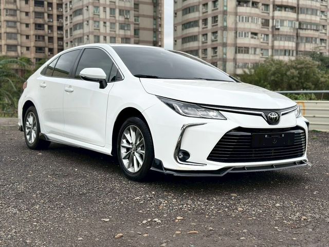 TOYOTA豐田 ALTIS  第1張相片