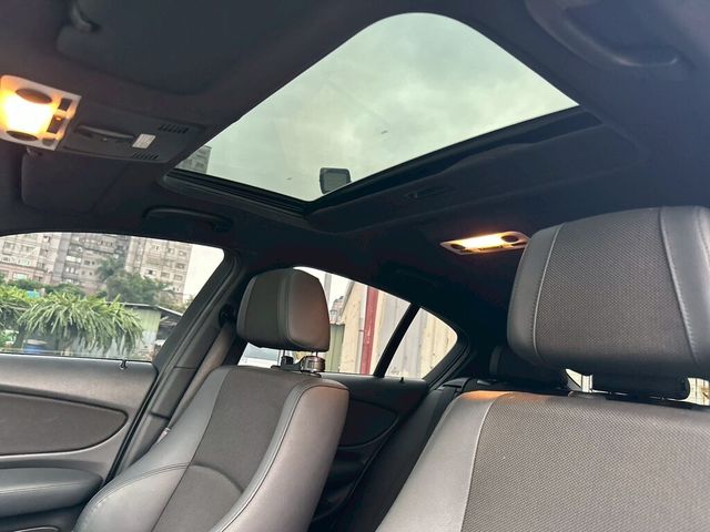 BMW寶馬 120D  第9張相片