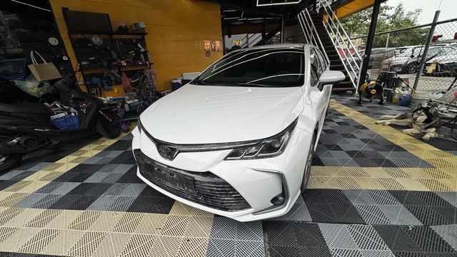 TOYOTA豐田 ALTIS  第1張相片