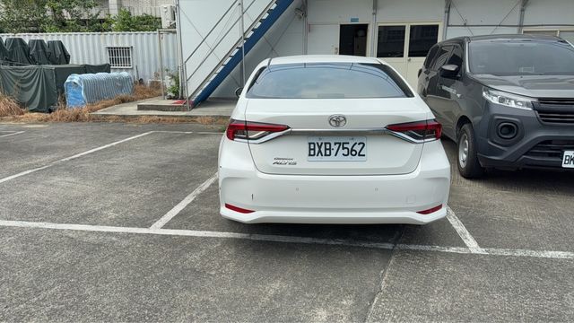 TOYOTA豐田 ALTIS  第2張相片