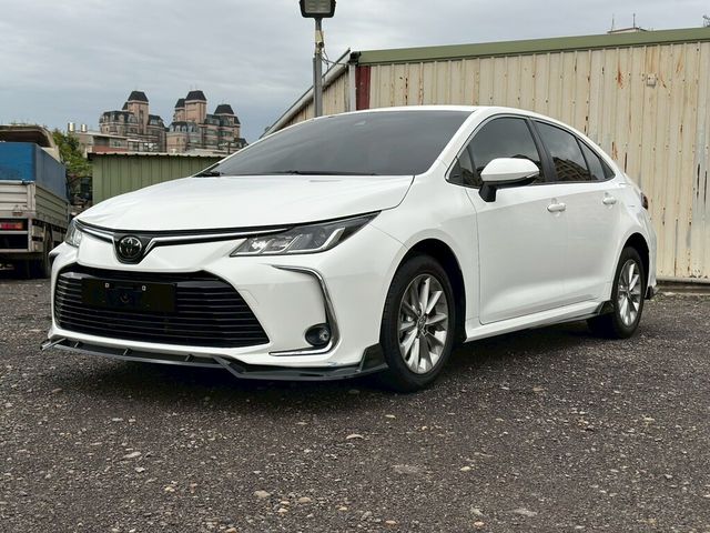 TOYOTA豐田 ALTIS  第1張相片