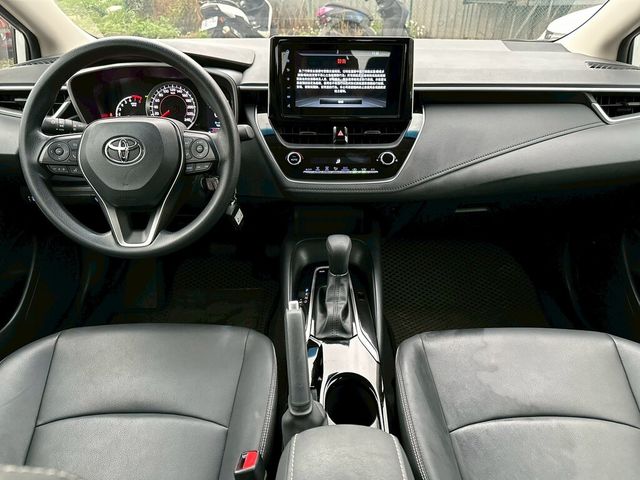 TOYOTA豐田 ALTIS  第6張相片