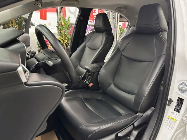 『 ALTIS 豪華版』｜ACC跟車｜巡跡防滑｜影音主機｜SPORT 模式｜恆溫空調｜後座出風口｜  第7張相片