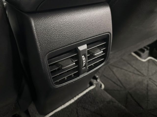 『 ALTIS 豪華版』｜ACC跟車｜巡跡防滑｜影音主機｜SPORT 模式｜恆溫空調｜後座出風口｜  第13張相片