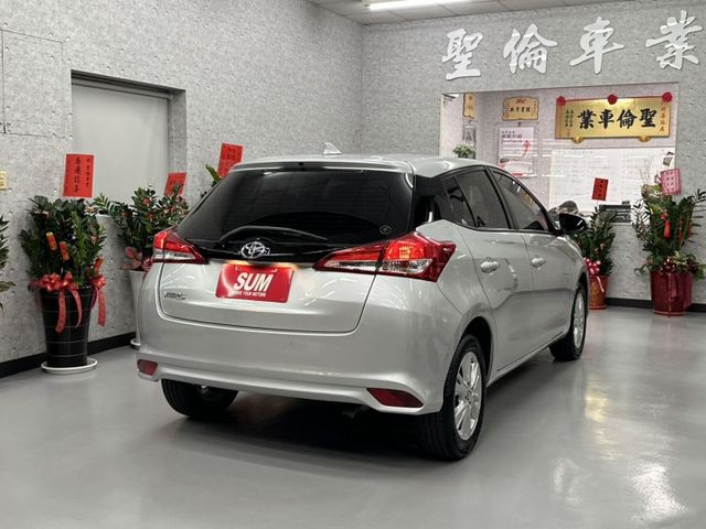 『 YARIS 經典版』｜巡跡防滑｜影音主機｜倒車雷達｜電子後視鏡｜  第4張相片