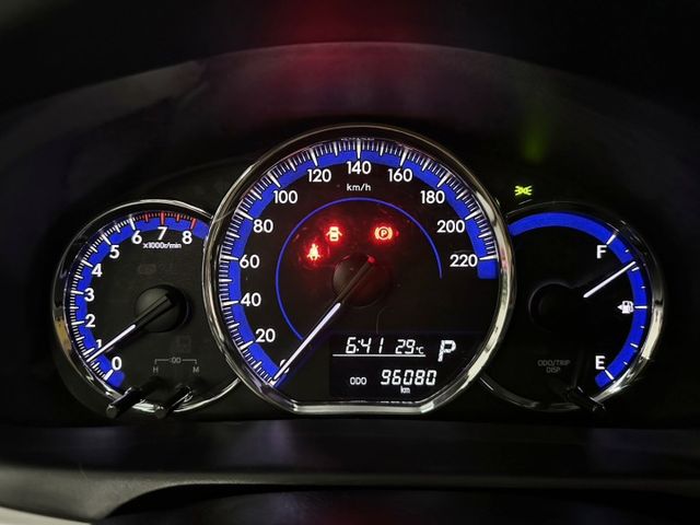 『 YARIS 經典版』｜巡跡防滑｜影音主機｜倒車雷達｜電子後視鏡｜  第12張相片