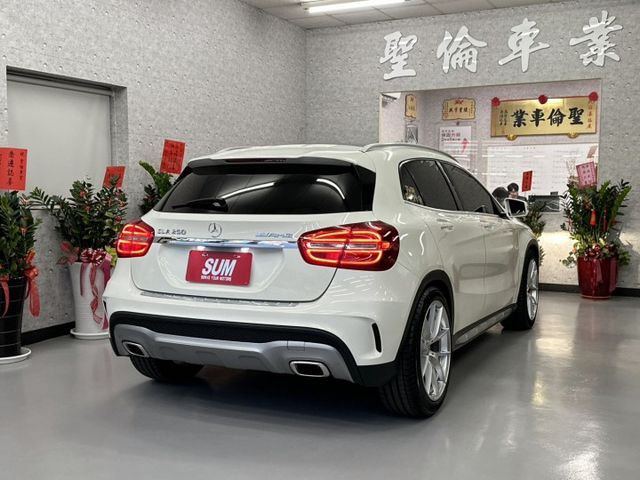 『 GLA250 AMG』｜定速巡航｜巡跡防滑｜CarPlay｜雙區恆溫空調｜電動天窗｜電動尾門  第5張相片