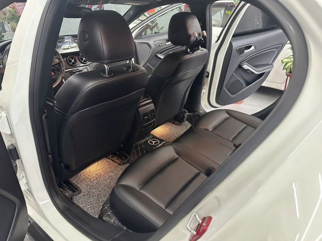 『 GLA250 AMG』｜定速巡航｜巡跡防滑｜CarPlay｜雙區恆溫空調｜電動天窗｜電動尾門  第8張相片