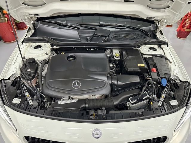 『 GLA250 AMG』｜定速巡航｜巡跡防滑｜CarPlay｜雙區恆溫空調｜電動天窗｜電動尾門  第19張相片
