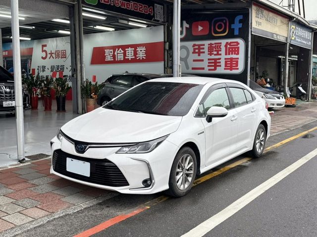 『 ALTIS 油電 尊爵版』｜ACC跟車｜車道巡跡輔助｜免鑰匙｜摸門解鎖｜SPORT模式｜影音主機｜恆溫空調｜  第2張相片