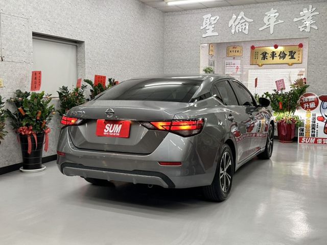 『SENTRA 尊爵版』｜ACC跟車｜摸門解鎖｜免鑰匙｜車道偏移輔助｜車道循跡輔助｜盲點偵測｜360度環景｜  第5張相片