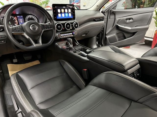 『SENTRA 尊爵版』｜ACC跟車｜摸門解鎖｜免鑰匙｜車道偏移輔助｜車道循跡輔助｜盲點偵測｜360度環景｜  第6張相片