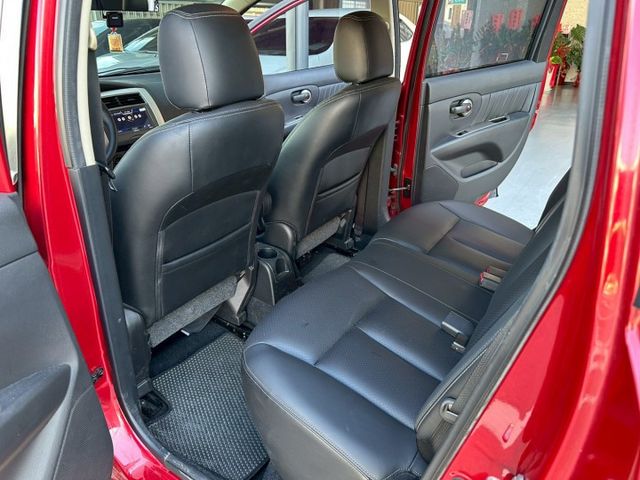 『 LIVINA 行家皮椅版』｜影音主機｜倒車顯影｜倒車雷達｜  第6張相片