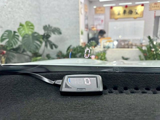 『SPORTAGE GT-LINE版』｜定速巡航｜摸門解鎖｜免鑰匙｜電子手剎車｜盲點偵測｜電動尾門｜電動天窗｜  第13張相片