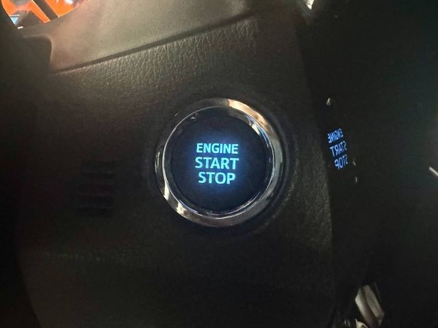 『ALTIS 經典版』｜免鑰匙｜定速巡航｜循跡防滑｜影音安卓機｜導航系統｜倒車顯影｜抬頭顯示器｜  第10張相片