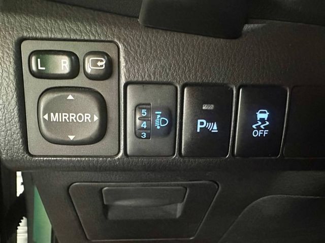 『ALTIS 經典版』｜免鑰匙｜定速巡航｜循跡防滑｜影音安卓機｜導航系統｜倒車顯影｜抬頭顯示器｜  第13張相片