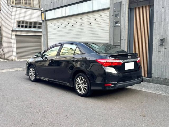 『ALTIS Z版』｜免鑰匙｜摸門解鎖｜定速巡航｜電動天窗｜影音主機｜倒車顯影｜恆溫空調  第3張相片