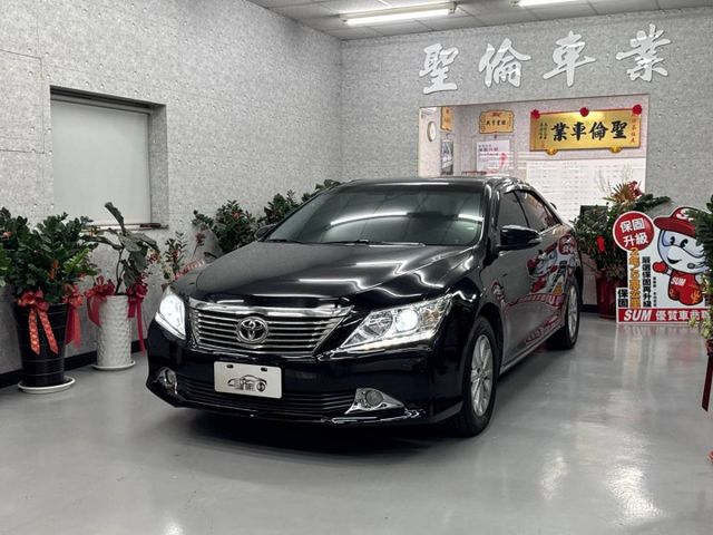 『CAMRY 經典版』｜影音主機｜倒車顯影｜後座出風口｜雙區恆溫空調｜抬頭顯示器｜  第2張相片