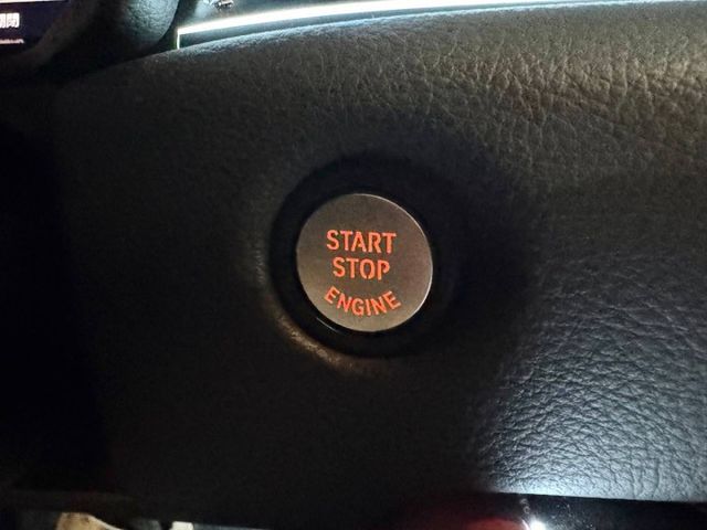 『SUPRA 3.0 AT版』｜ACC跟車｜摸門解鎖｜免鑰匙｜電子手煞車｜電動記憶座椅｜盲點偵測｜抬頭顯示器｜  第13張相片