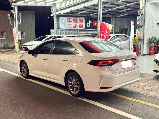 『豪華 PLUS版』｜摸門解鎖｜免鑰匙｜ACC 跟車系統｜恆溫空調｜後座出風口  第3張相片